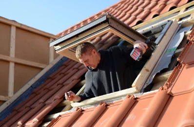 Pose de fenêtres de toit Velux à Rouans